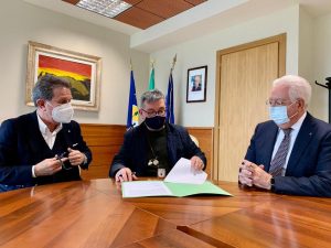 Vaccini anti-covid, la Regione Calabria firma intesa con il Rotary