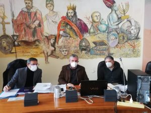 il Vicesindaco Caruso e il Presidente della commissione ambiente Granata durante la seduta - impianto di collettamento a Donnici