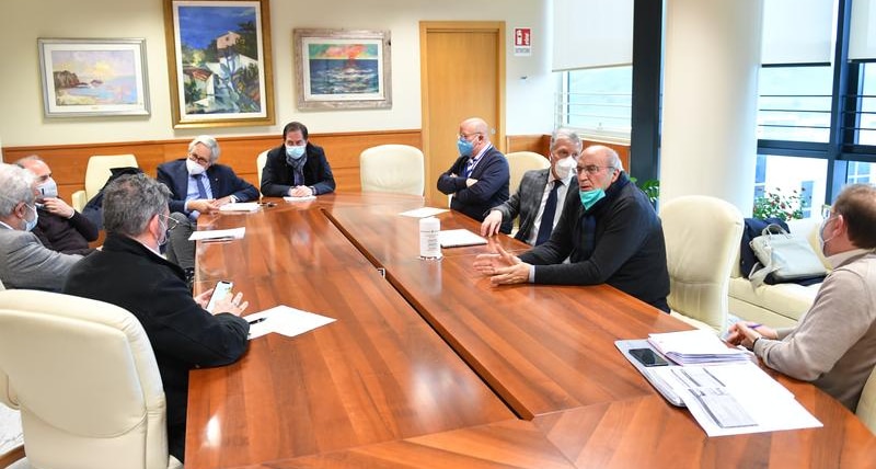 Vaccini in Calabria per gli ultra 80enni_ definito l'accordo con i medici di base