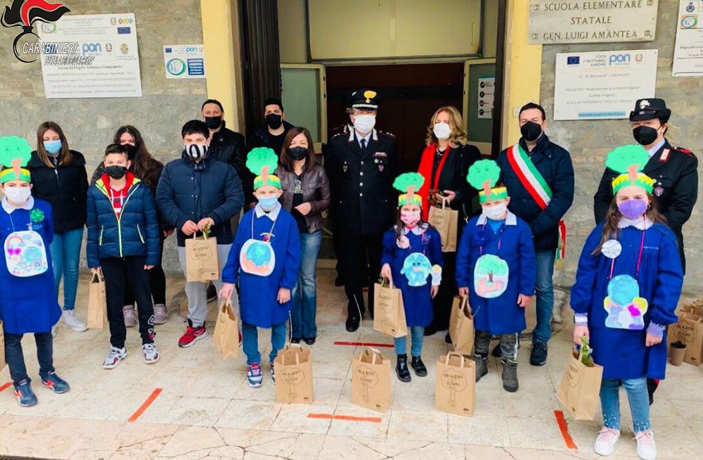 Carabinieri Biodiversità Cosenza, partito il progetto "Un albero per il futuro"
