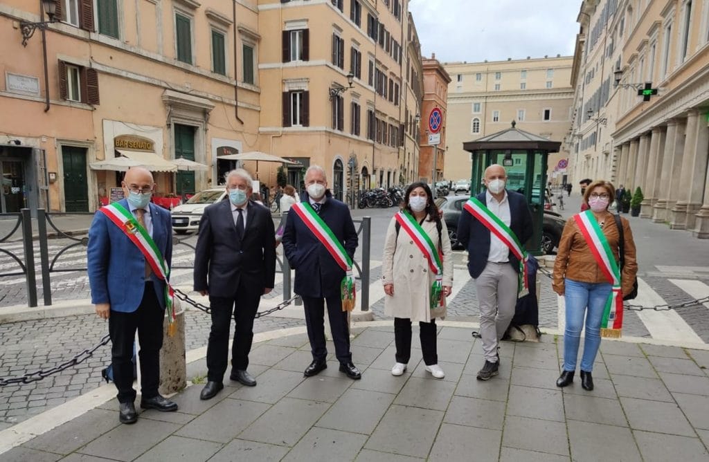Sindaci dell'Alto Ionio cosentino, manifestazione a Roma per il Recovery Fund