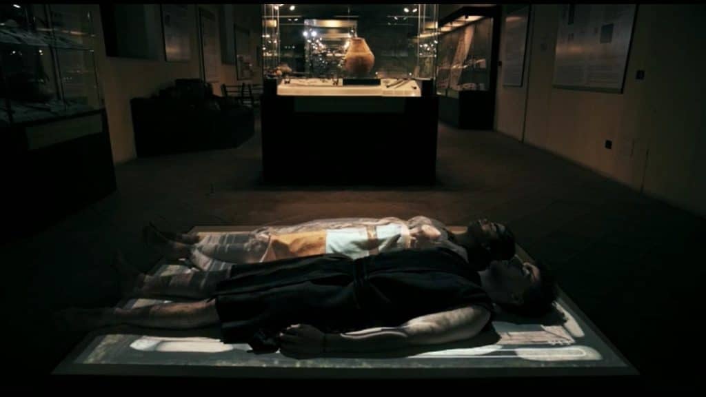 un momento della rivisitazione artistica del video della tomba enotria