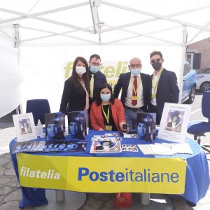 Lo stand dell'annulo dedicato a Rino Gaetano a Crotone