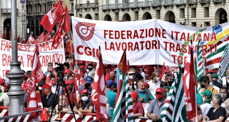 Blocco dei licenziamenti_ Sit-in di Cgil Cisl e Uil a Torino, Firenze e Bari