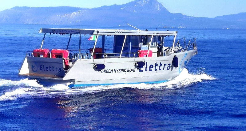 San Nicola Arcella _ ecco Elettra, prima motonave turistica ibrida a energia solare
