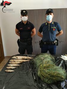 Bracconaggio ittico nel Parco Nazionale della Sila, tre persone denunciate dai Carabinieri Forestale