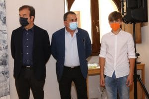 il Sindaco Occhiuto, Michelangelo Spataro e il giovane pilota