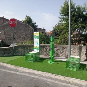 Aprigliano_ inaugurata l'area di sosta con installazione della colonnina elettrica per bici 3
