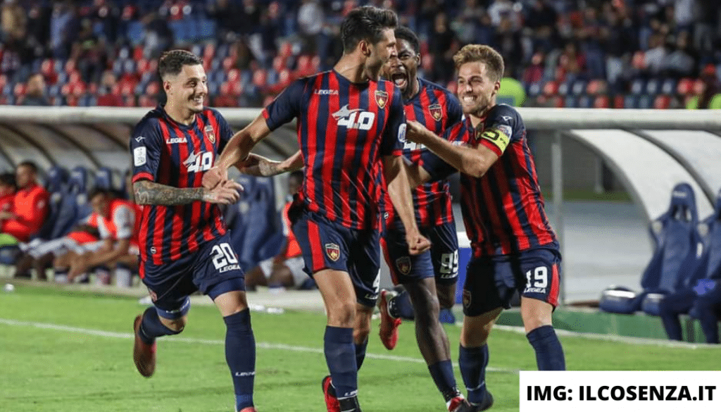 Cosenza Crotone Serie B 2021 Carraro