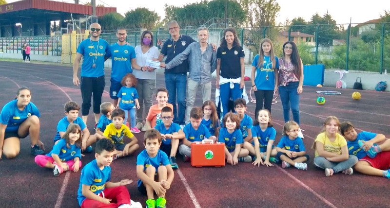 Donato defibrillatore alla Scuola di Atletica CorriCastrovillari