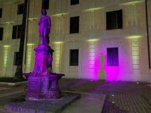 Piazza Giuseppe Carratelli dinanzi la fontana di Giugno - Cosenza 2