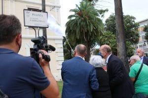 Da questa ieri sera Cosenza ha una nuova piazza, è Piazza Carratelli