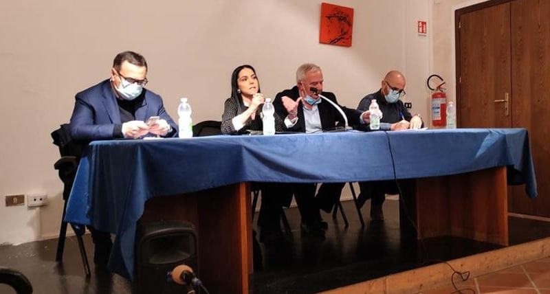 Luzzi, consiglieri di minoranza_ _La città ha bisogno di una classe politica che guardi alla collettività_