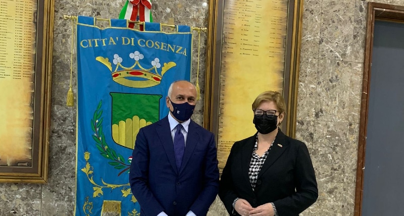 Il Console generale USA a Napoli Mary Avery, in visita a Cosenza