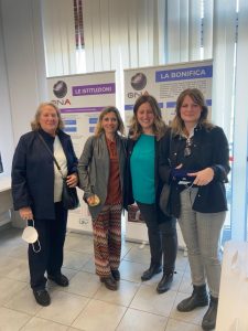 Il Vicesindaco Maria Pia Funaro con i familiari del geologo Falco