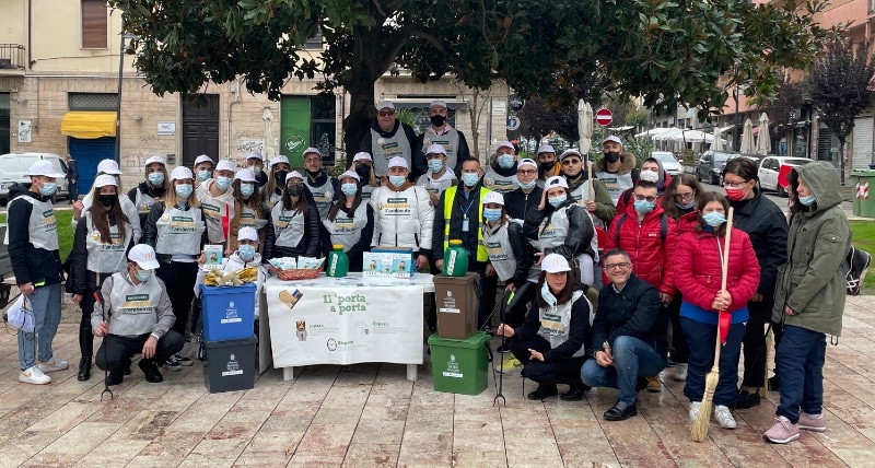 _Le giornate insieme a te per l'ambiente__ 100 kg di rifiuti raccolti tra Cosenza e Rende