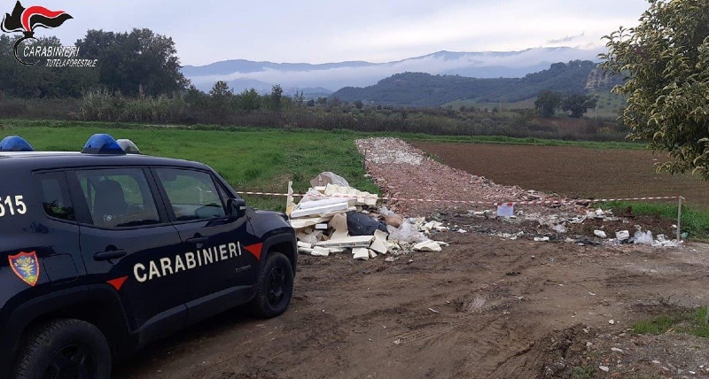 Montalto_ sorpreso a bruciare rifiuti in un terreno, denunciato imprenditore de luogo