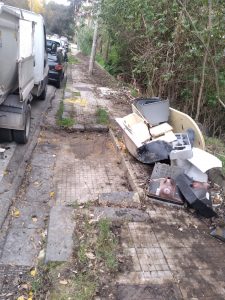 rifiuti abbandonati in città