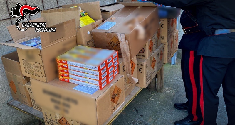 siderno Carabinieri sequestrano oltre 120 kg di fuochi d’artificio illegali