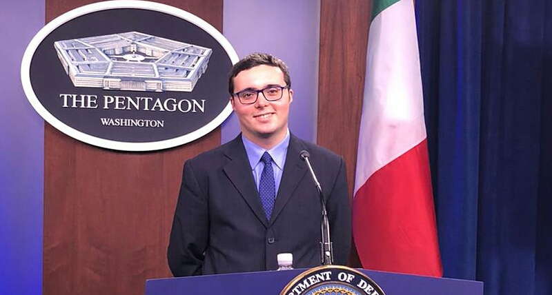 Franz Caruso si congratula con il Cosentino Francesco Guarascio per la sua carriera diplomatica