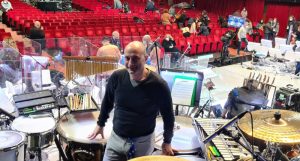 Sanremo la Calabria fa il tifo per il Maestro Molinaro, percussionista nell’Orchestra del Festival