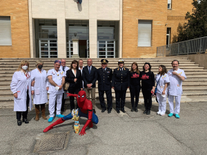 Franz Caruso alla manifestazione dell Aeronautica militare in Ospedale a Cosenza
