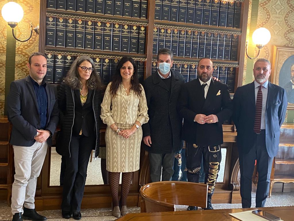 Rosaria Succurro e i nuovi dirigenti della Provincia di Cosenza