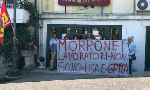 Montalto Uffugo, in presidio i lavoratori della casa protetta Villa Sorriso