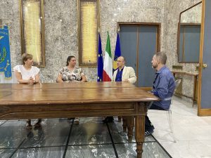 Assessore Battaglia con esponenti associazione ucraina