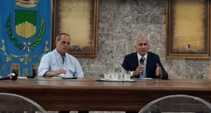 Il sindaco di Cosenza Franz Caruso e assessore ai LL.PP Damiano Covelli Cosenza, trasporto pubblico locale a una svolta