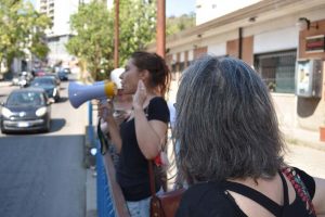 Sit-in Rifondazione comunista davanti Ospedale di Cosenza