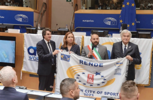 Annual Award Gala di Aces, Rende alla cerimonia al Parlamento di Bruxelles