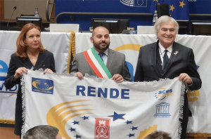 Annual Award Gala di Aces, Rende alla cerimonia al Parlamento di Bruxelles