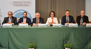 Rende, grande partecipazione al congresso costituente di IdM