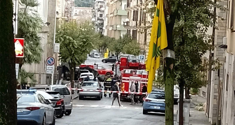 Paura a Cosenza per una tromba d'aria, divelto tetto Prefettura