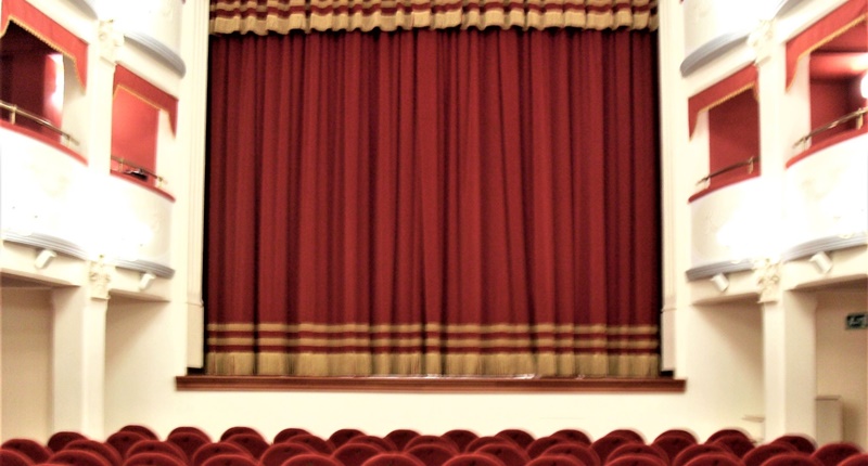 L’Amministrazione Comunale della Città di Cassano All’Ionio intende riproporre la rassegna di spettacoli teatrali denominata “l’Altro Teatro”