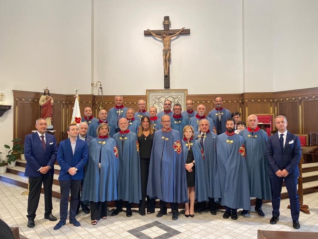 Vadue di Carolei i Cavalieri Costantiniani all’inaugurazione della cappella del Santissimo Sacramento