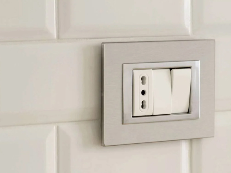 materiale elettrico