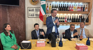 A Rende Forza Italia fa il pieno di sostenitori: i Gentile sugli scudi