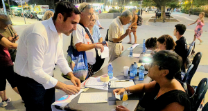 Alecci firma referendum contro autonomia differenziata