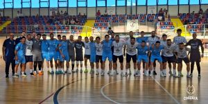 Pirossigeno Cosenza e Manfredonia: le squadre posano insieme prima del match