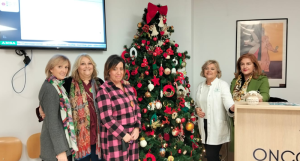 Al Mariano Santo di Cosenza, cuori uniti per un Natale di Luce: ecco l'Albero della Speranza