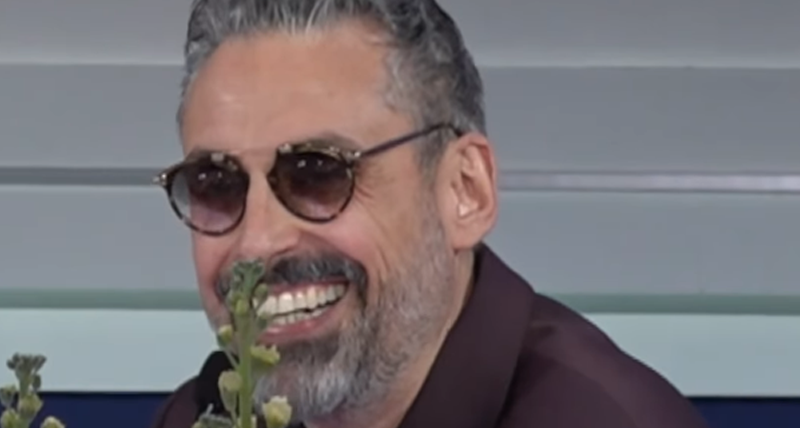 Festival di Sanremo, Brunori Sas ironico: “Un podio di ragazzini”