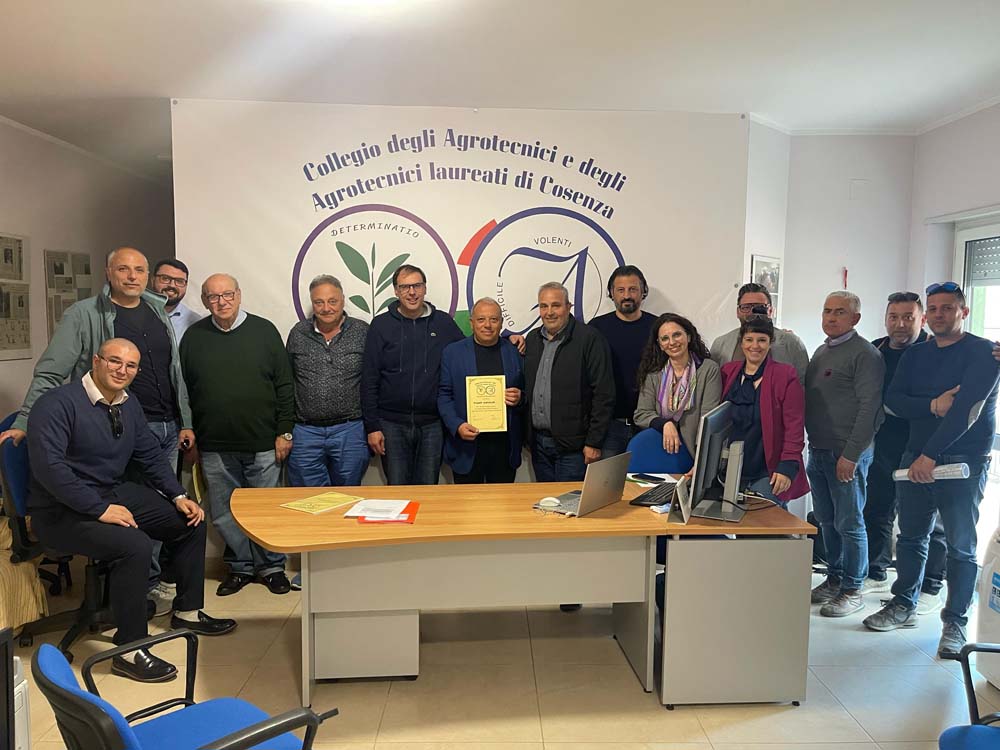 Montalto Uffugo, il Collegio degli Agrotecnici festeggia gli oltre 30 anni dei fondatori Barbarossa e Magnone