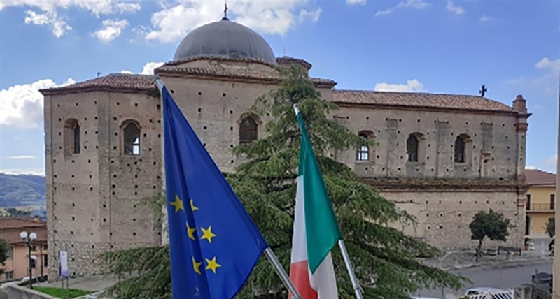 Servizio Civile 2026, Frascineto tra i primi 100 Comuni in Italia: arrivano 13 volontari