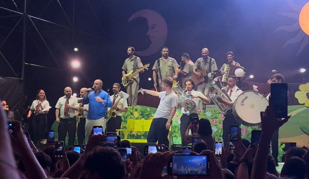 Francesco Giannini e Alfa il dialetto calabrese conquista la Roccella Arena