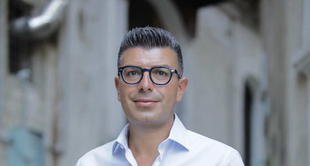 Stazione di Cosenza, Spadafora (FdI): «Il parcheggio è una discarica, intervenire subito»