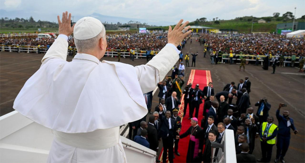 Papa Leone XIV durante il suo viaggio in Africa Foto Vatican Media