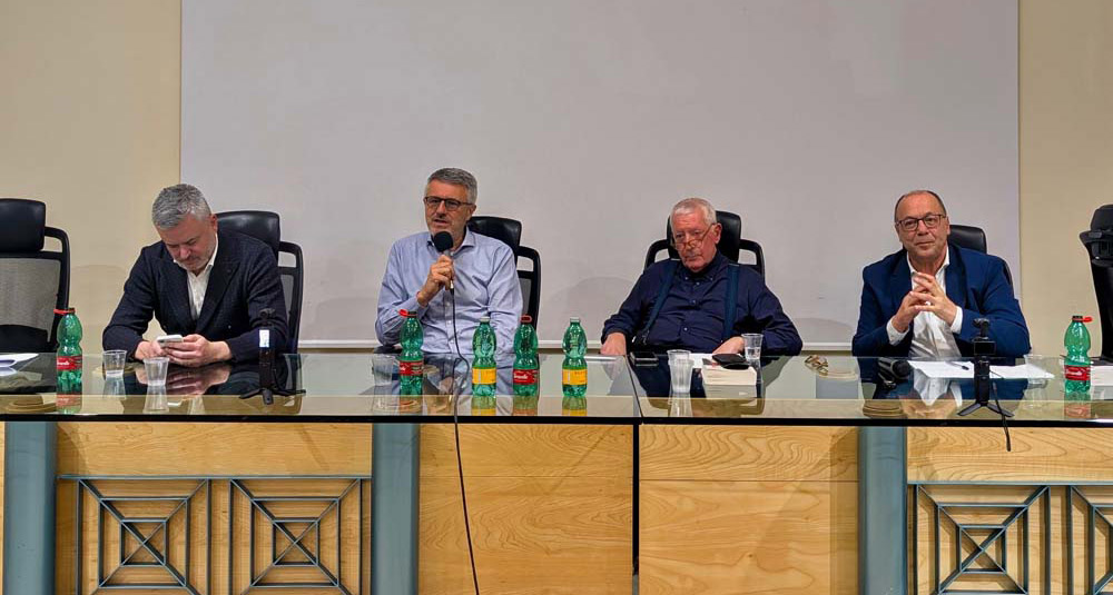 Rende presentazione del libro Un amore socialista: da sinistra Mancini, De Robertis, Principe, Kostner