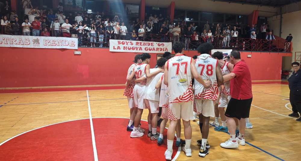 Il Bim Bum Basket Rende scrive il lieto fine: battuto il Sennori, la salvezza è realtà